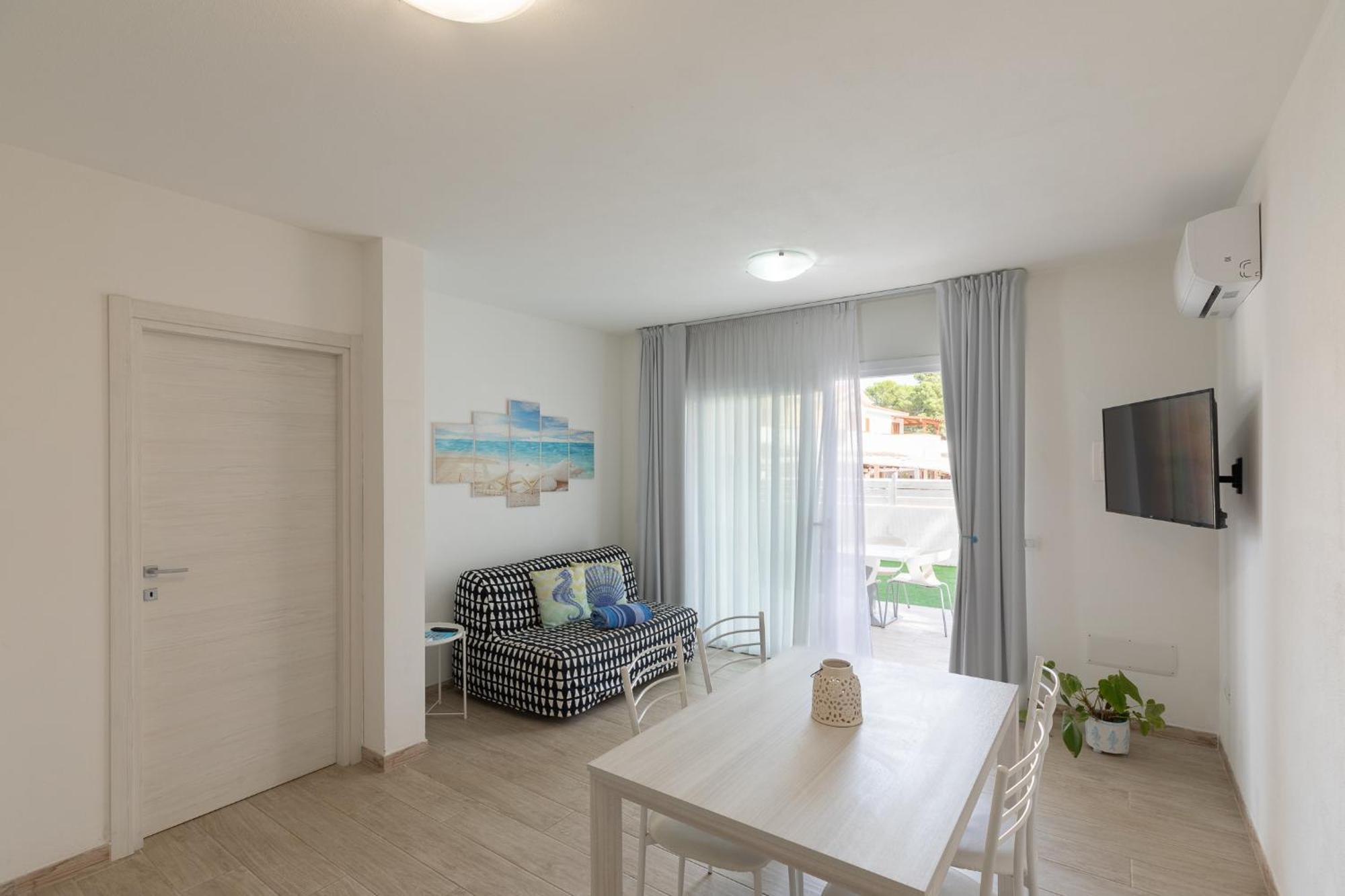 Case Vacanze "Bianco Mare" Porto Pino Exteriér fotografie